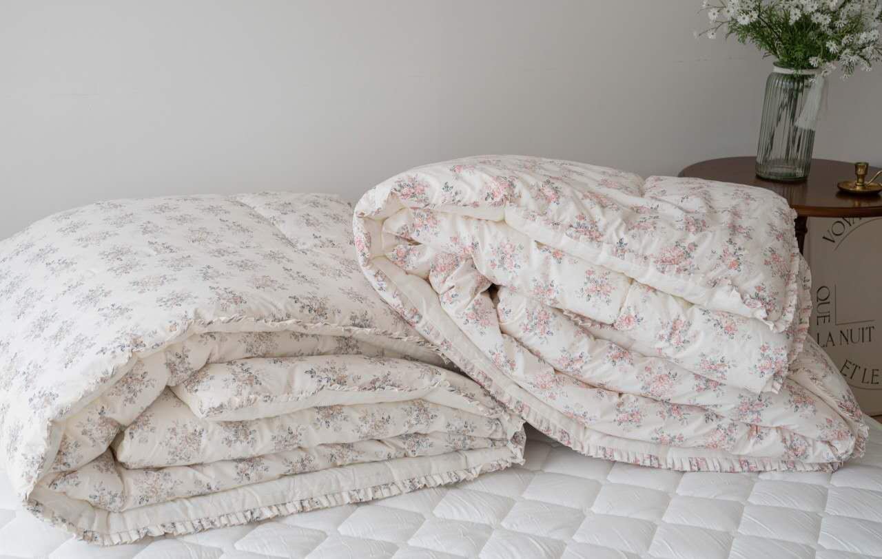 A11.玫瑰花叢莫代爾雙人被Q