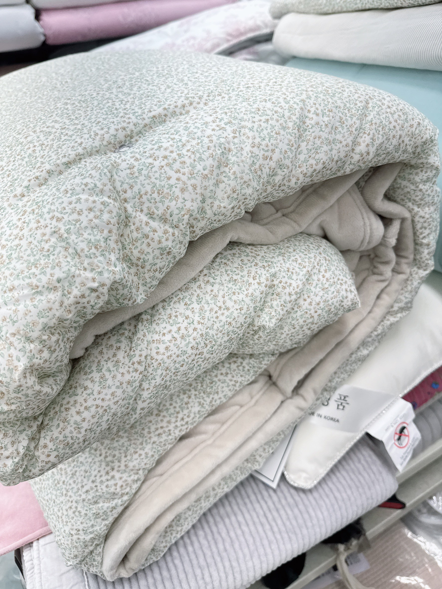 A38.雅緻小碎花單面絨毛單人被S