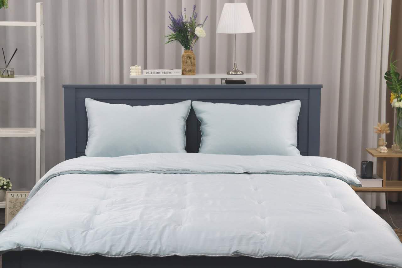 A32.花草小刺繡單面絨毛雙人被Q