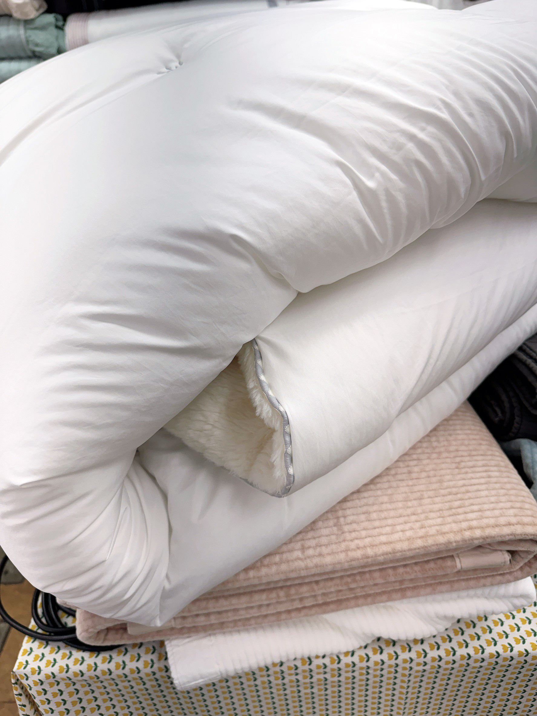 A31.花草小刺繡單面絨毛單人被S