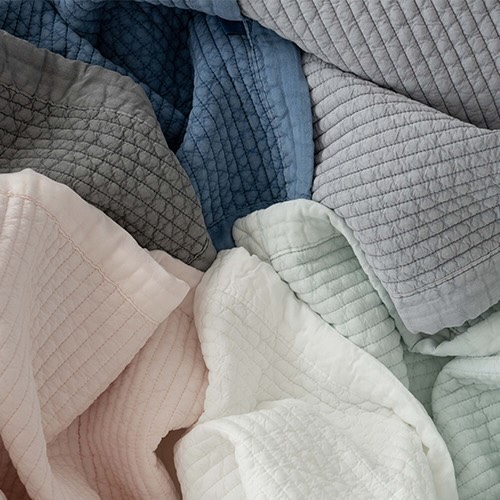 B26.素雅小雛菊刺繡雙人被Q