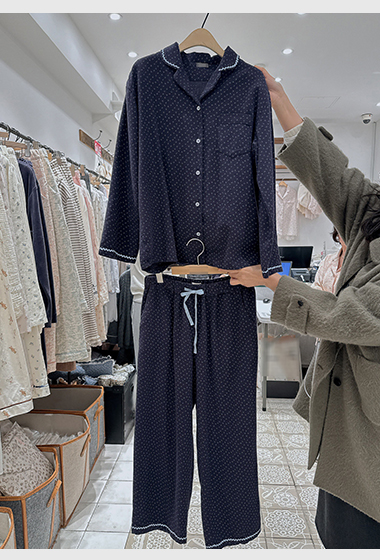 B91.小花磨毛睡衣組(上衣+長褲)