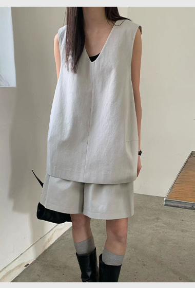 A17.時髦典雅套裝(背心+短褲)